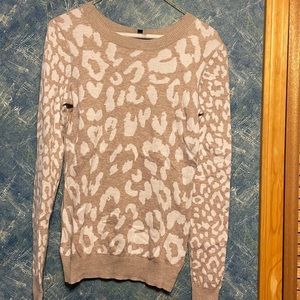 Express cheetah print long sleeve top S
